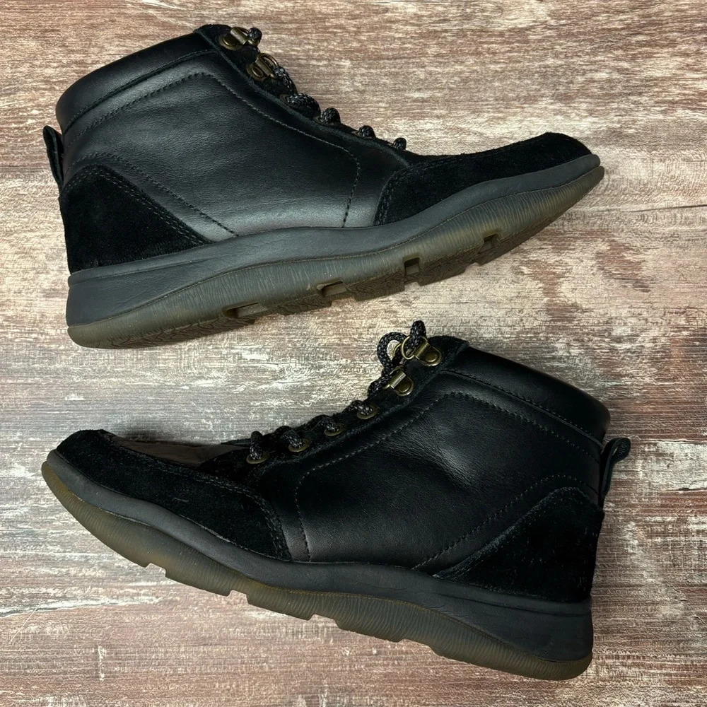Vionic | VGUC Whitley Black Ankle Boots High Top Biker Bootie Rubber Sole, 6